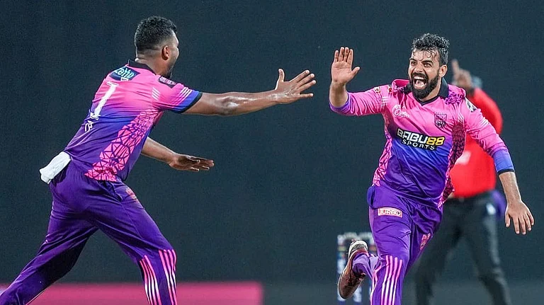 Colombo Strikers' Shadab Khan celebrating after taking a hat-trick in LPL 2024. - Photo: Special Arrangement